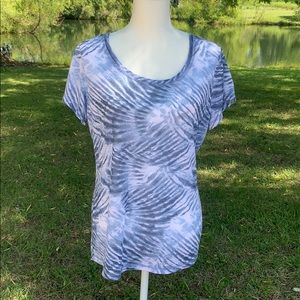 🔥NWOT Ideology Adorable Blue & White Top Cut-out